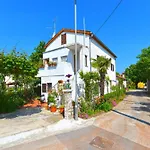 Welcoming With Garden Poreč