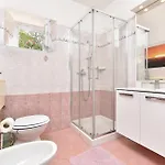 Apartment Welcoming With Garden *