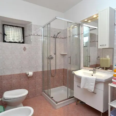Apartment Welcoming With Garden Porec