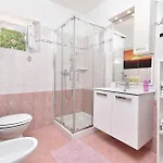 Apartament Welcoming With Garden Poreč