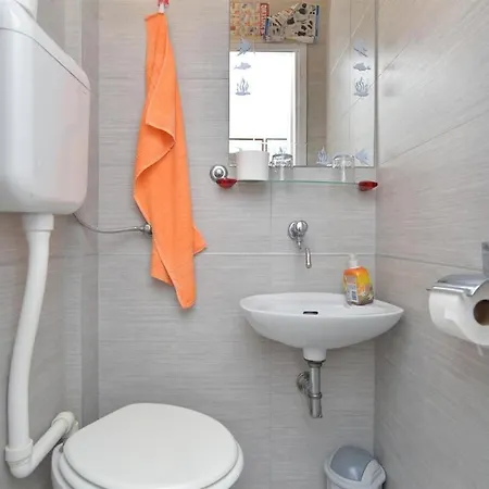 Apartman Welcoming With Garden *