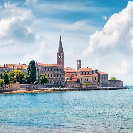 Apartman Welcoming With Garden