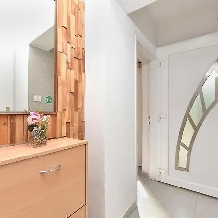 Appartamento Welcoming With Garden
