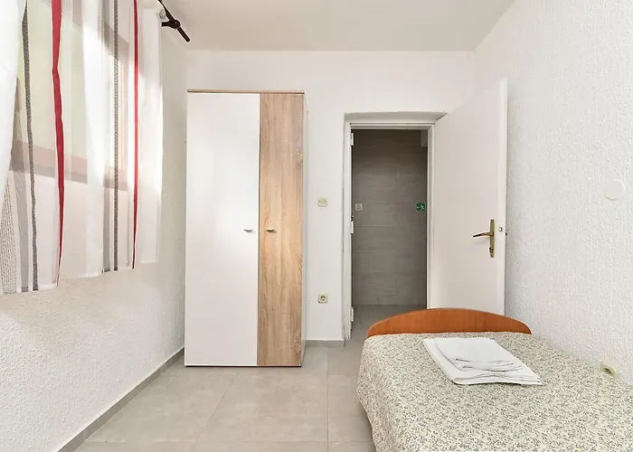 Welcoming With Garden Apartman Poreč